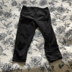 Lululemon crop pants size 4